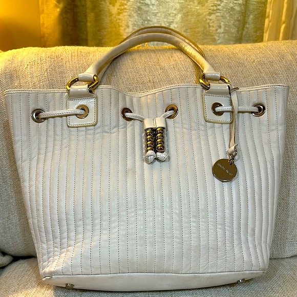 Charles David Quilted Tote - Picture 13 of 13